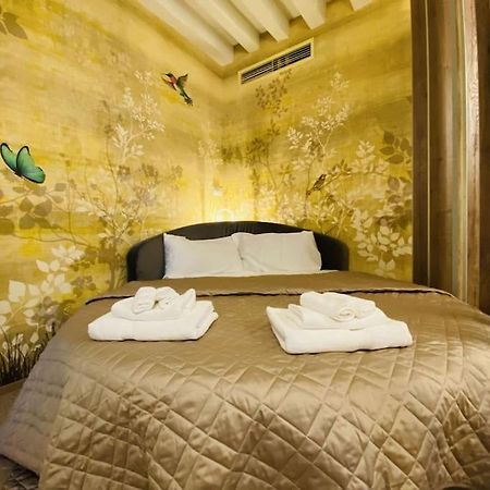 Sweet Time Venice, Luxury San Marco Frezzaria Apt! Luaran gambar