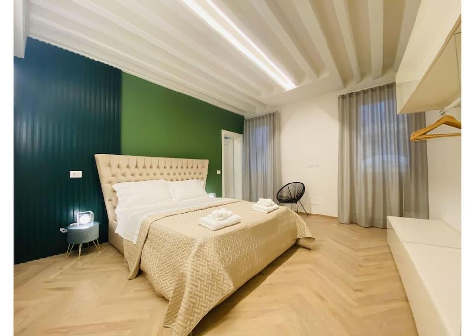 Sweet Time Venice, Luxury San Marco Frezzaria Apt! Luaran gambar