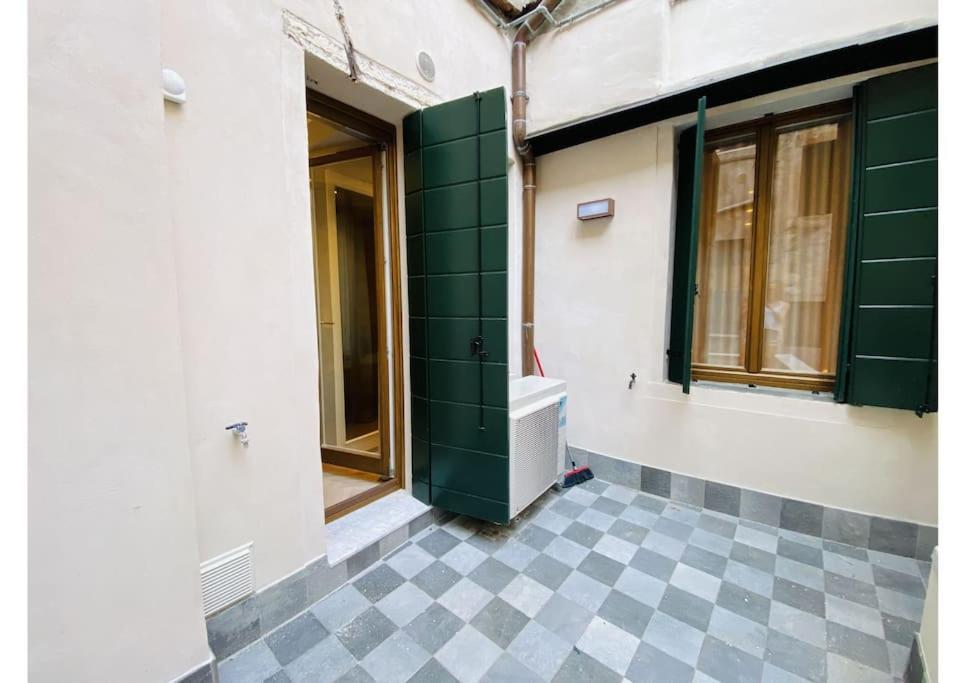 Sweet Time Venice, Luxury San Marco Frezzaria Apt! Luaran gambar