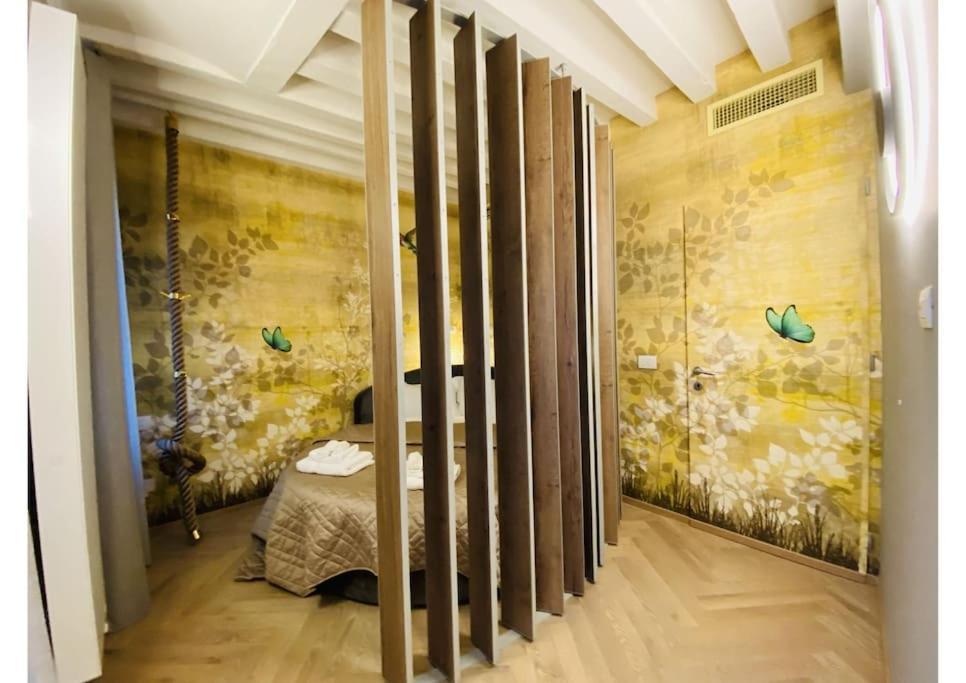 Sweet Time Venice, Luxury San Marco Frezzaria Apt! Luaran gambar