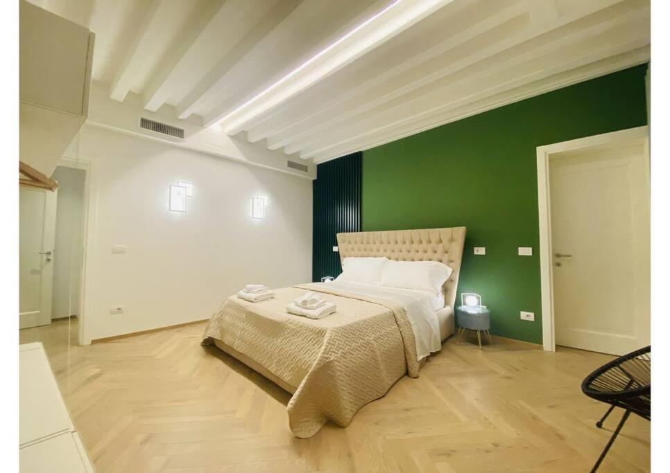 Sweet Time Venice, Luxury San Marco Frezzaria Apt! Luaran gambar