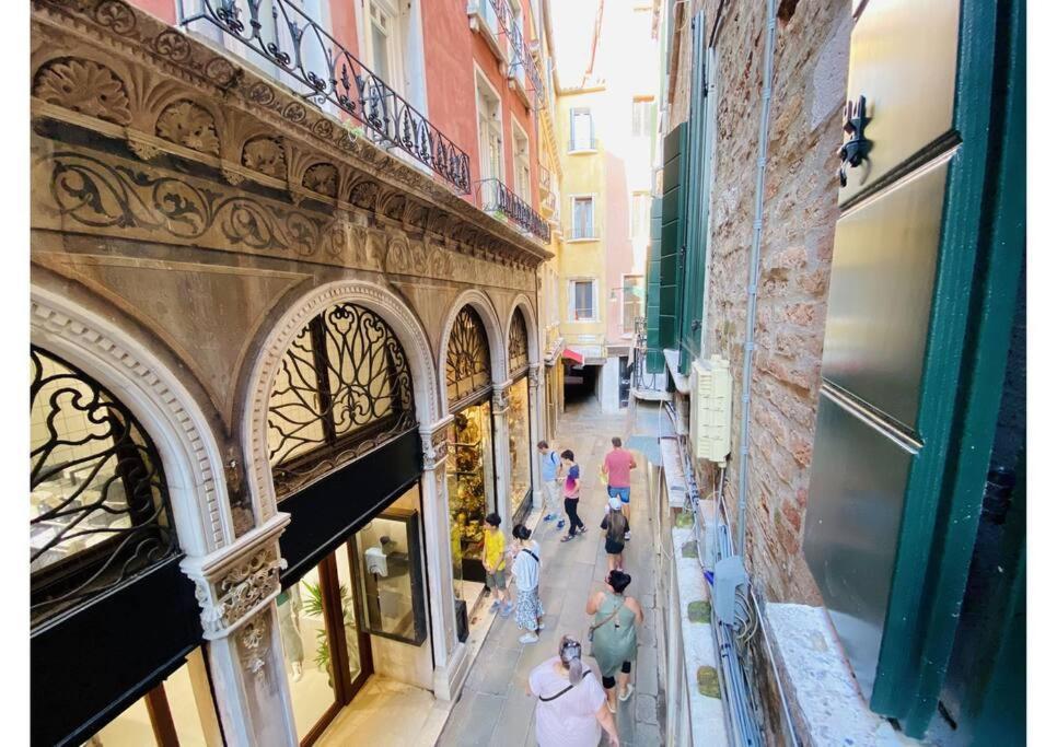 Sweet Time Venice, Luxury San Marco Frezzaria Apt! Luaran gambar